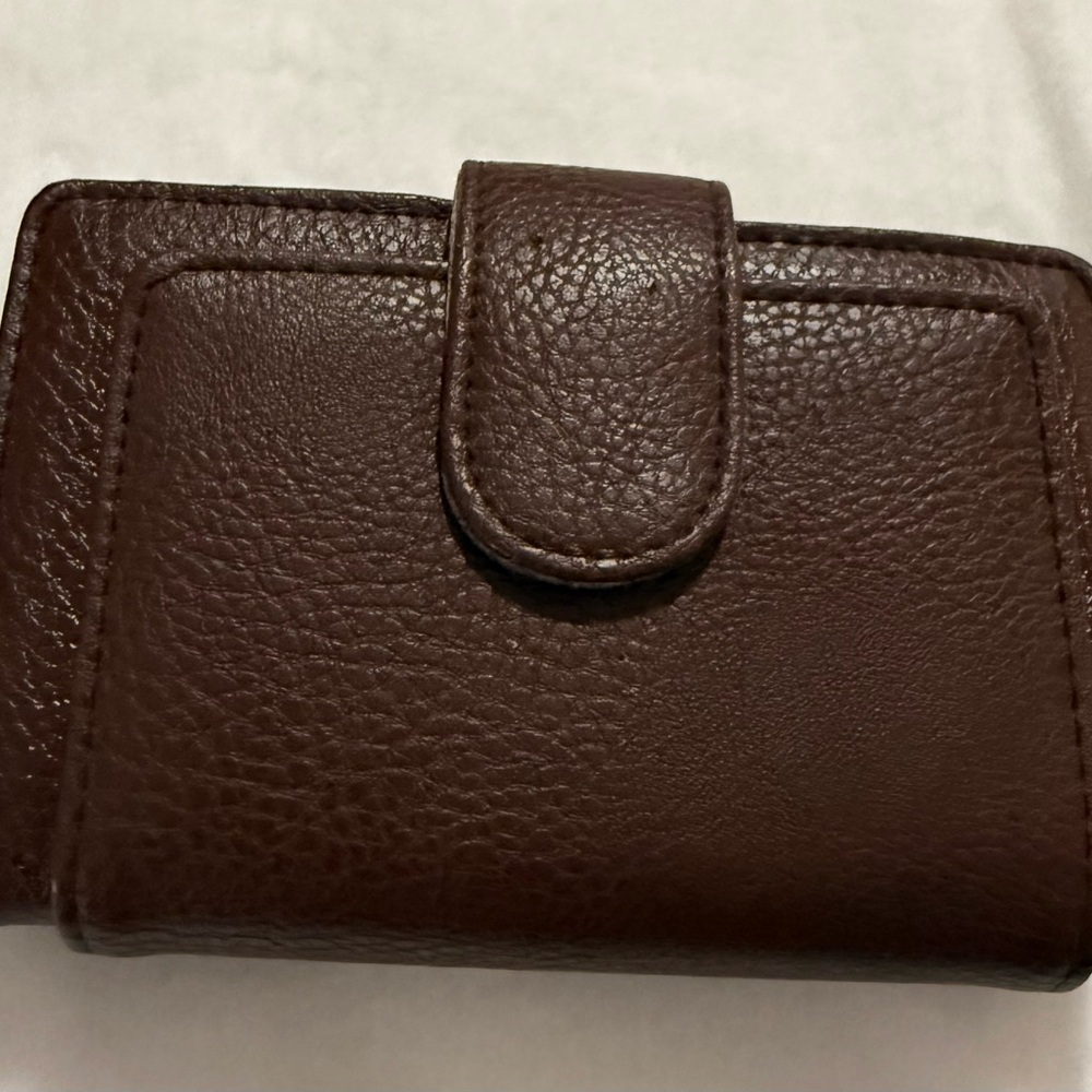 Gold Coast Brown Faux Leather Wallet Organizer